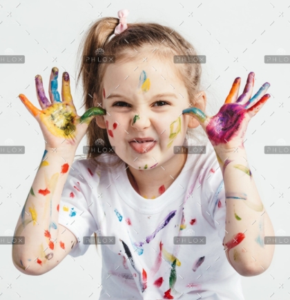 demo-attachment-1019-little-girl-covered-in-paint-making-funny-faces-P7MR25N-e1589450524799
